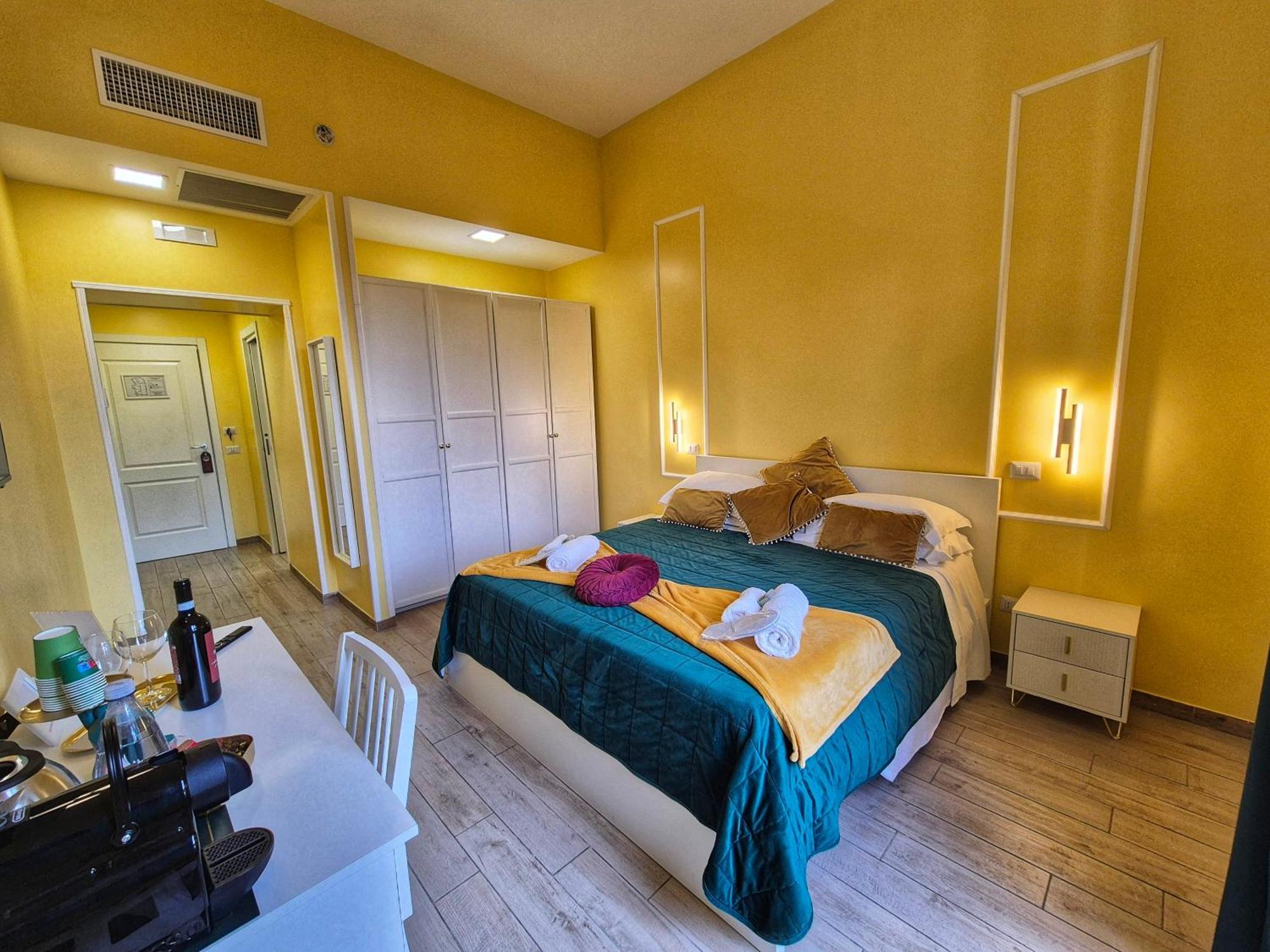 Residenze Serventi Longhi Roma Exterior foto